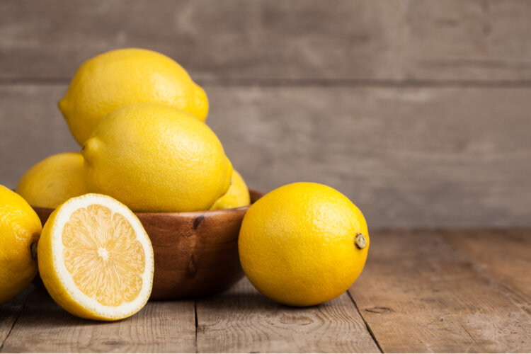 レモンの栄養成分と効能～健康効果や食べ方のコツについて詳しく解説～